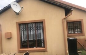 Single House Dawn Park